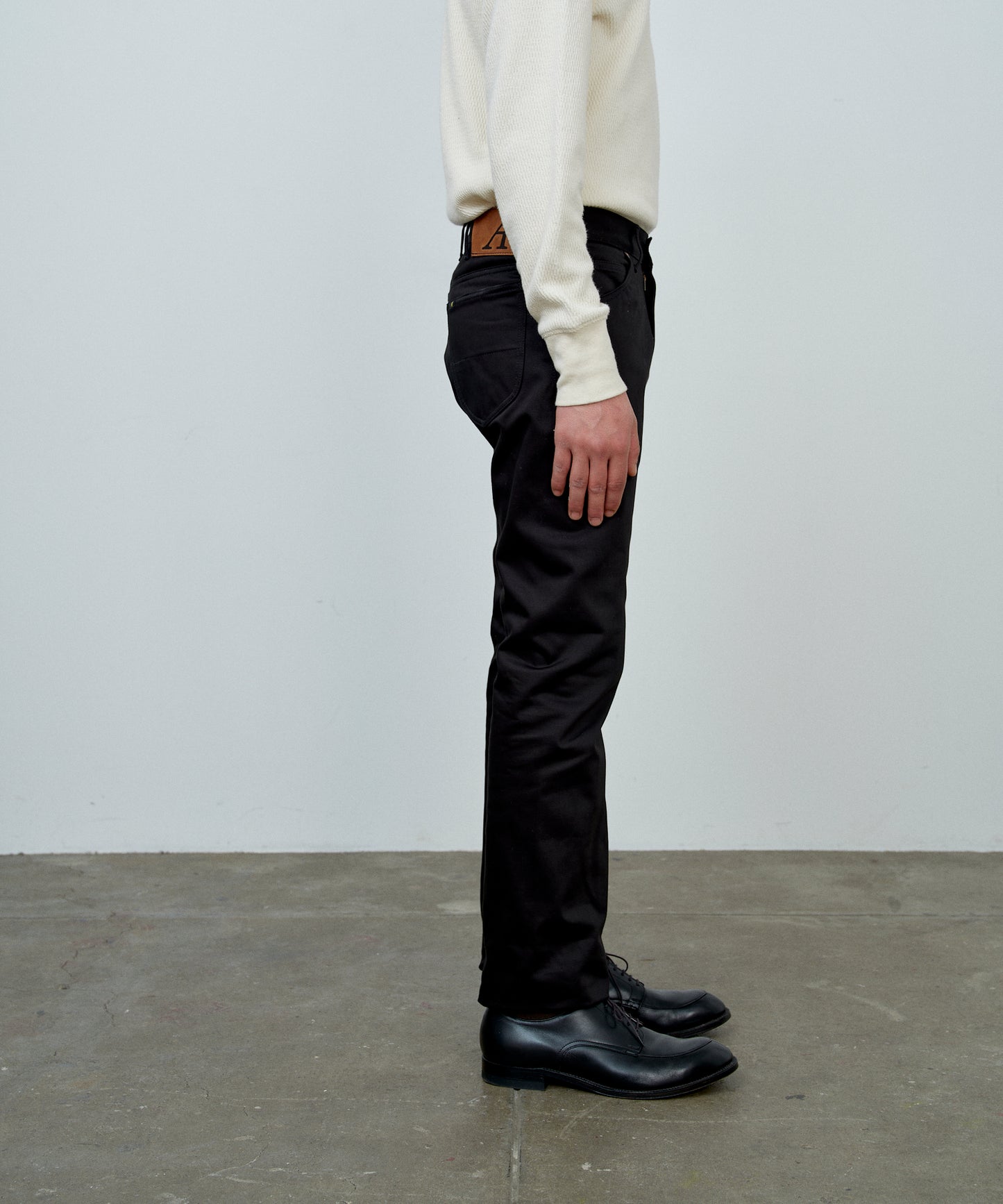 618 CALIFORNIAN / SATEEN BLACK