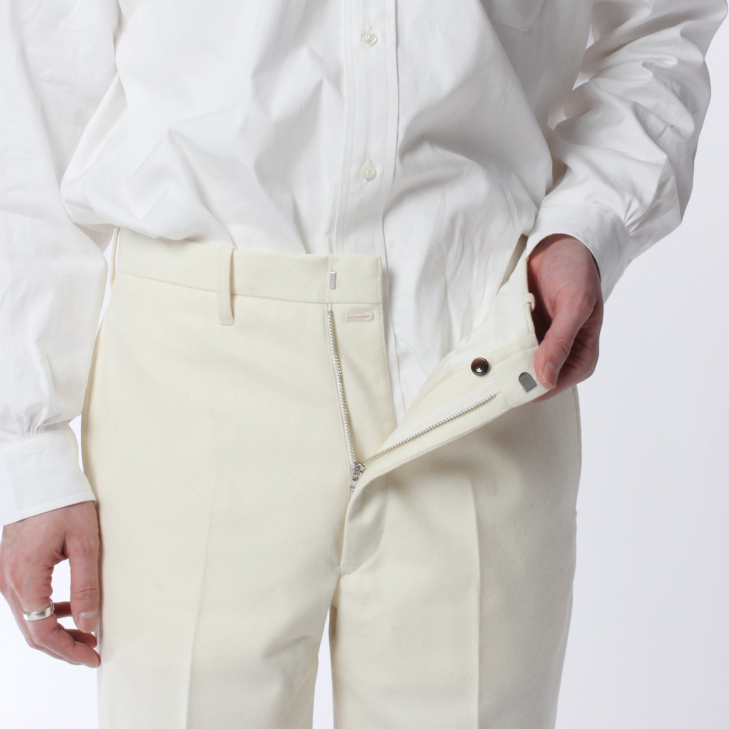TRIM STEM PANTS / WOOL FLANNEL