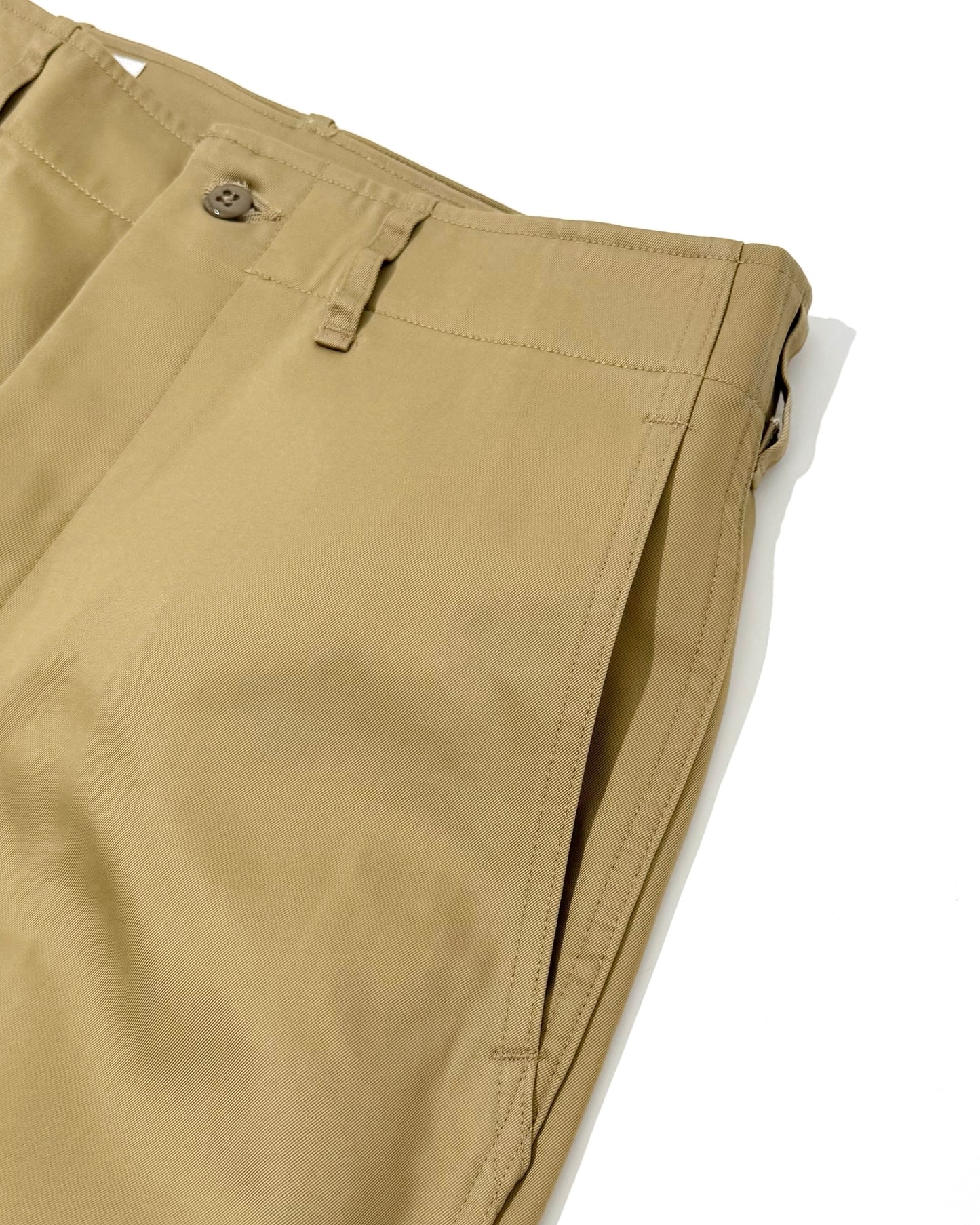 CHINO SHORTS / BEIGE