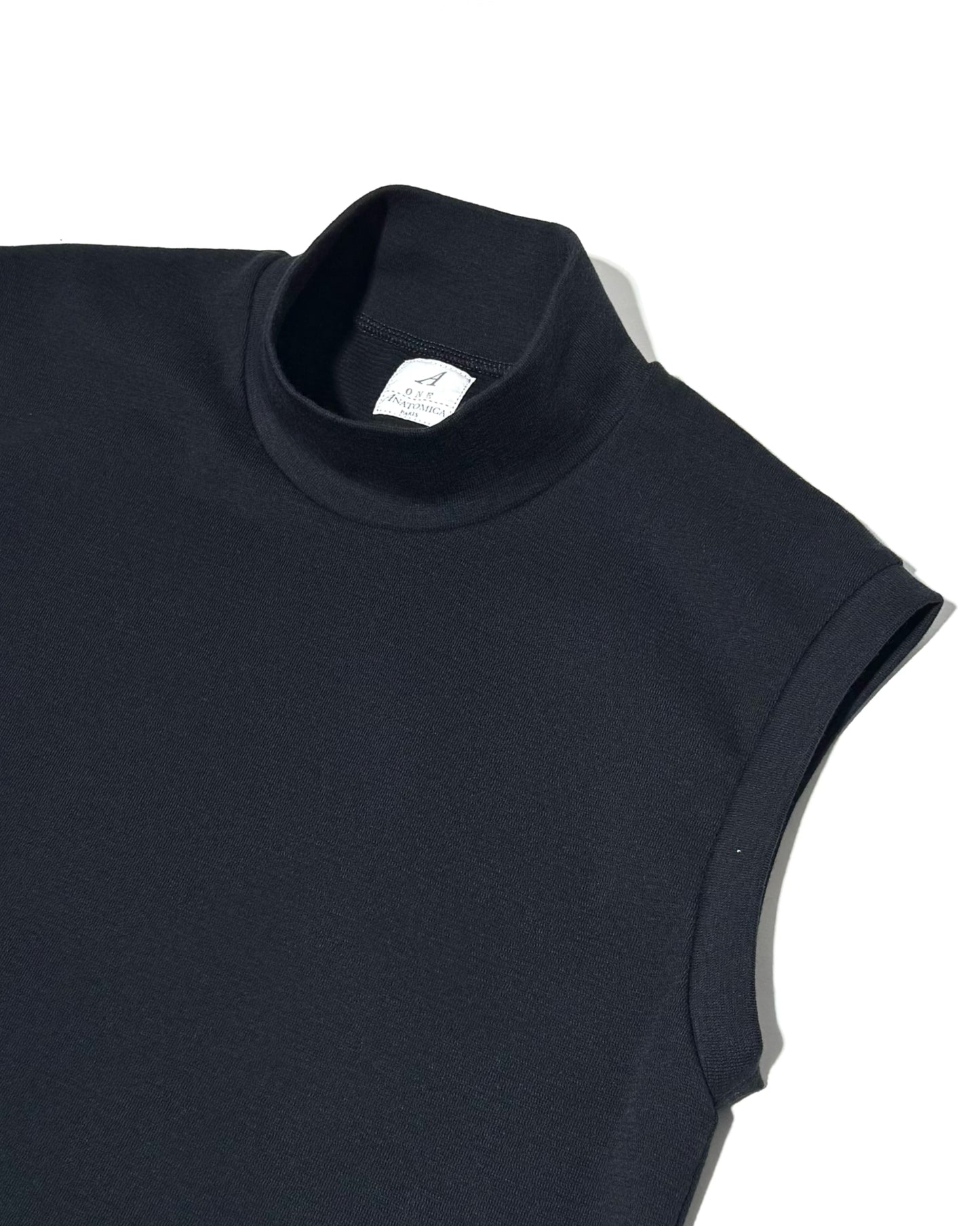 MOCK NECK TEE / SLEEVELESS