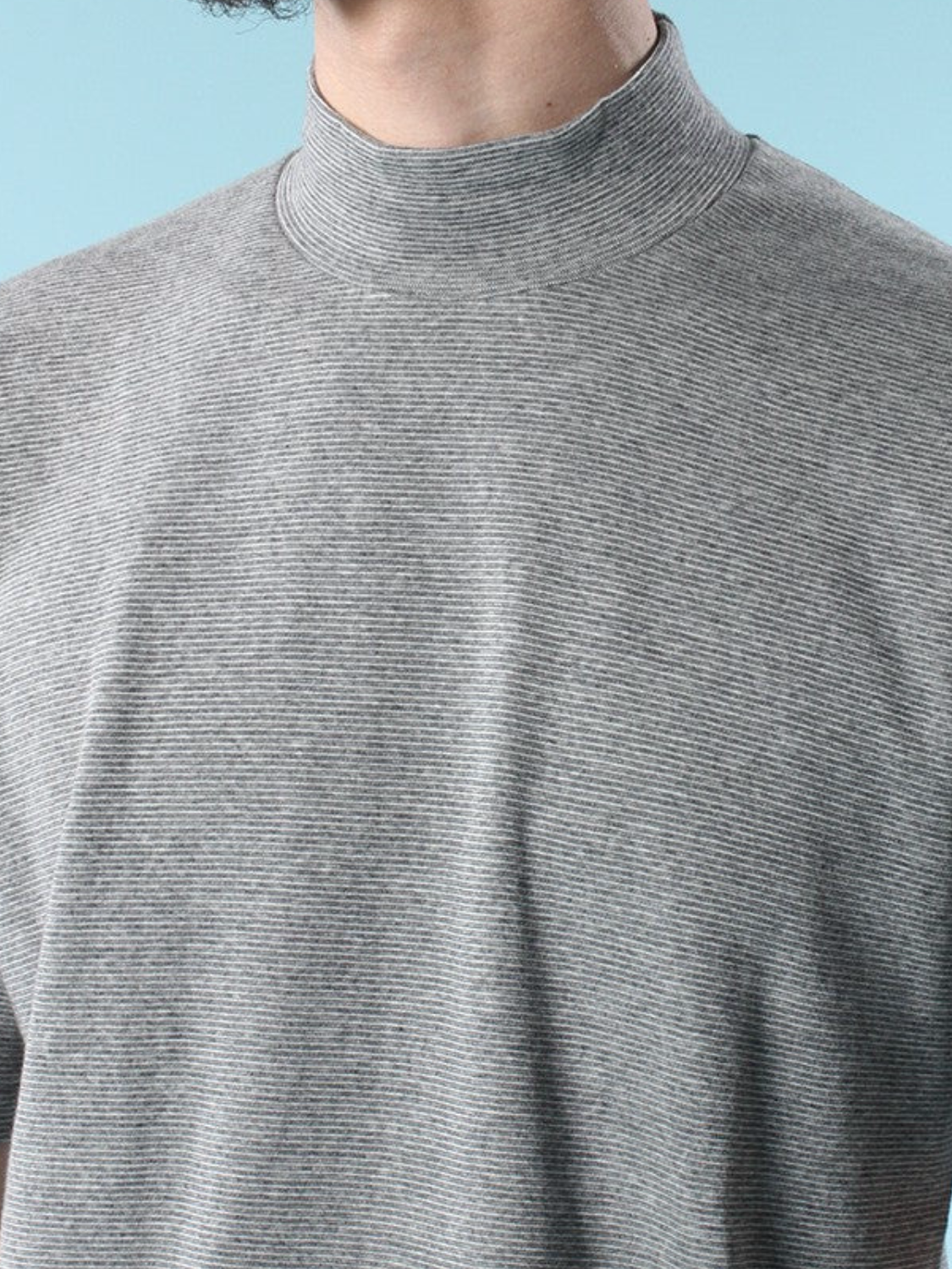 MOCK NECK TEE S/S MICRO STRIPE