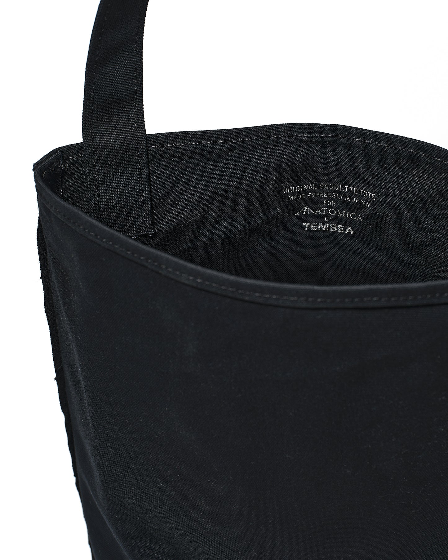 BAGUETTE TOTE by TEMBEA