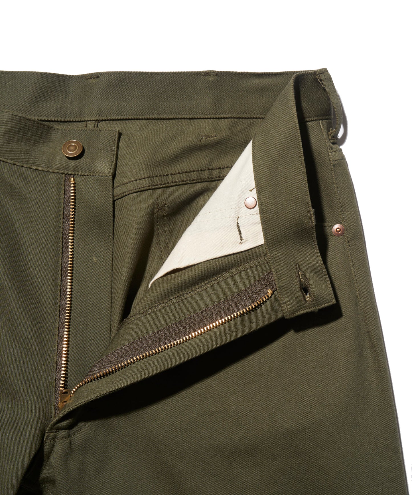 618 CALIFORNIAN / SATEEN OLIVE