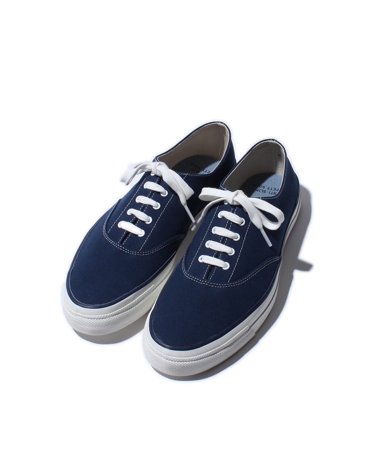 WAKOUWA DECK SHOES LOW CUT / WHITE SOLE