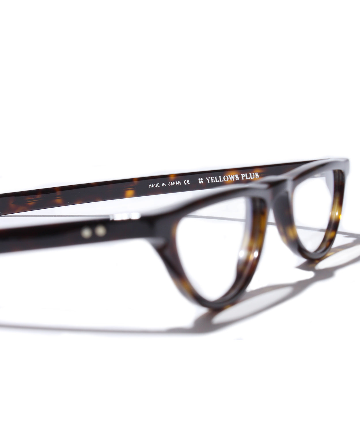 HALFMOON READING GLASSES