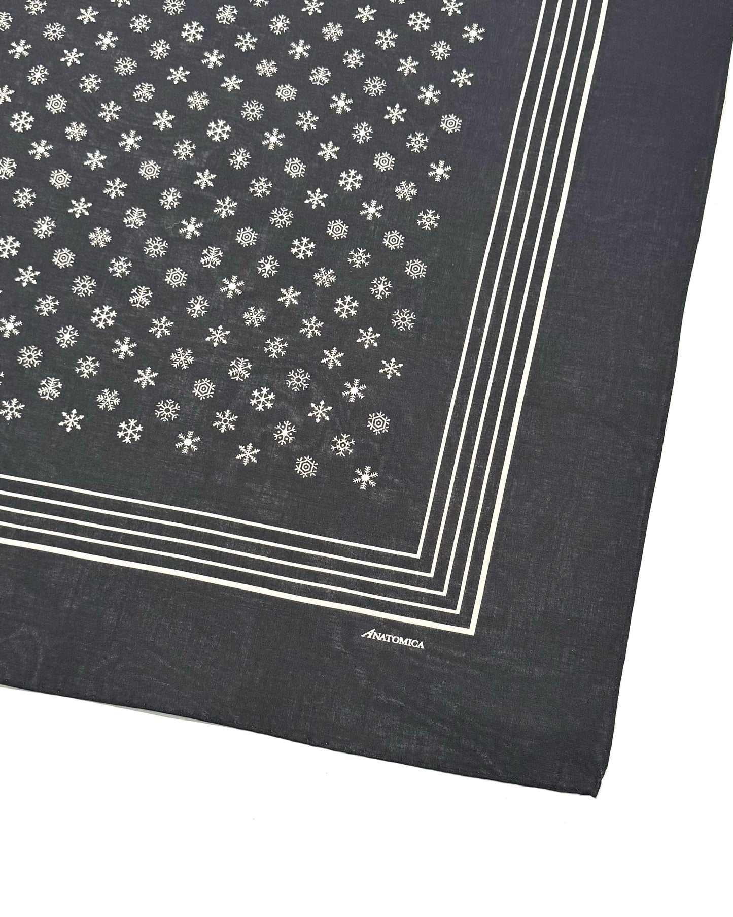 SNOWFLAKES SCARF SQUARE