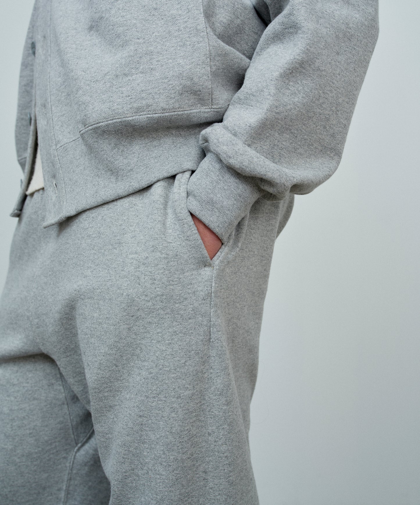 RAGLAN CARDIGAN GREY SWEAT