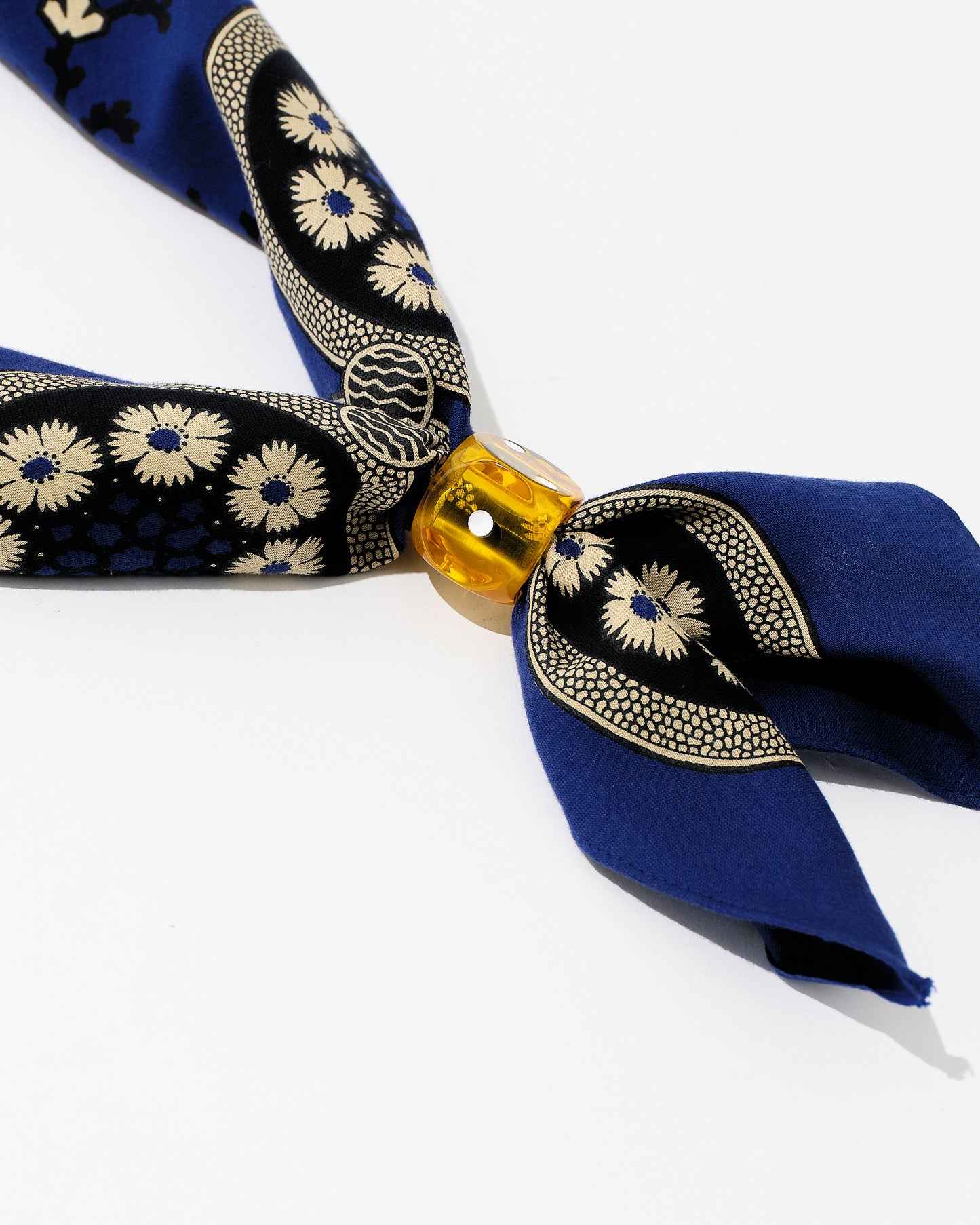 DICE SCARF RING