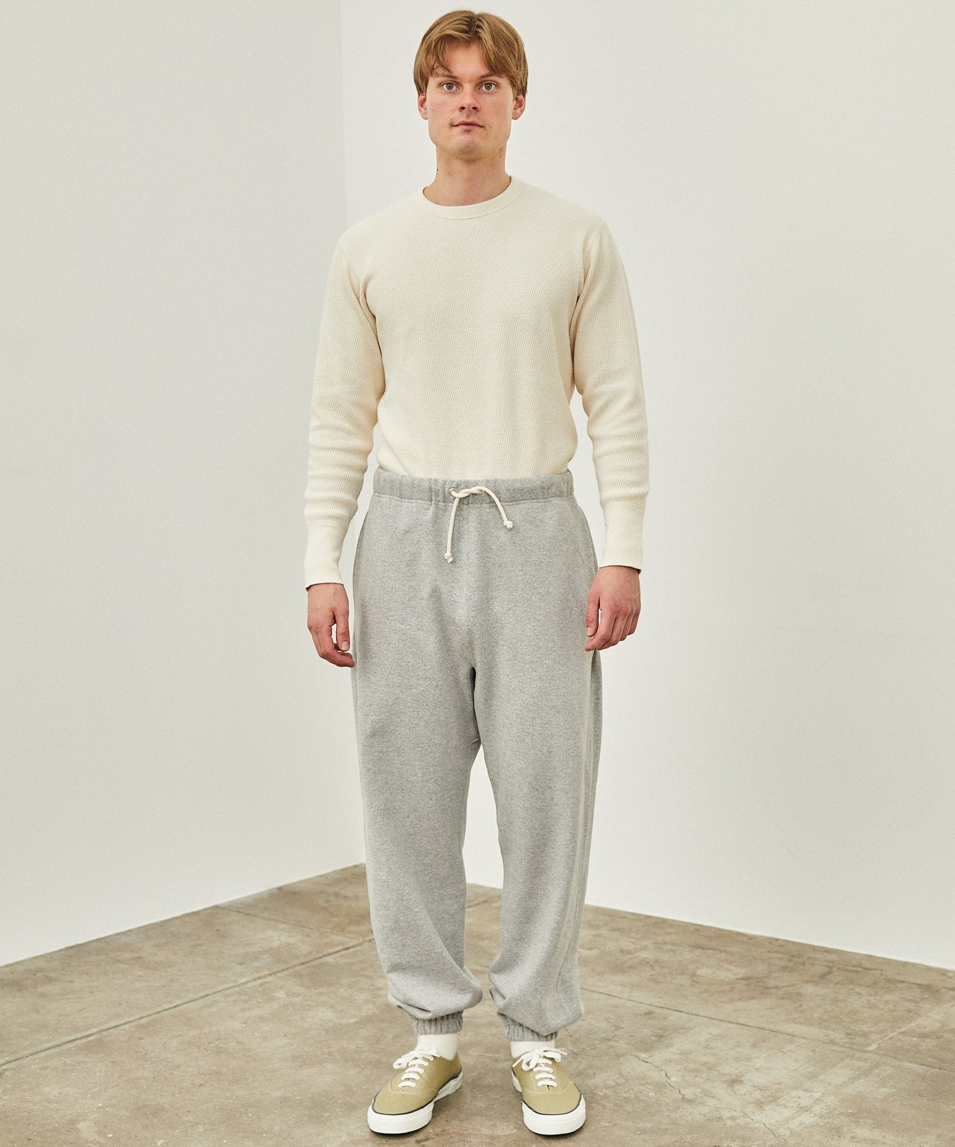 SWEAT PANTS GREY