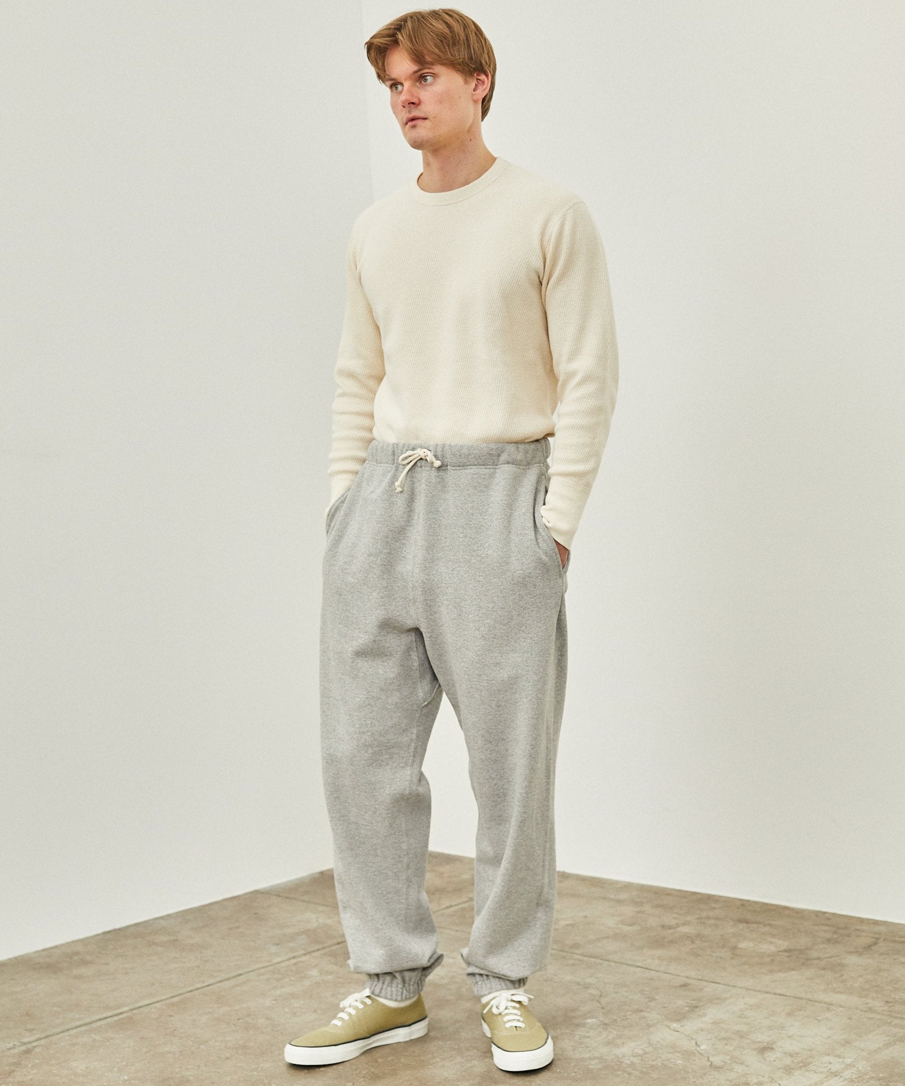 SWEAT PANTS GREY