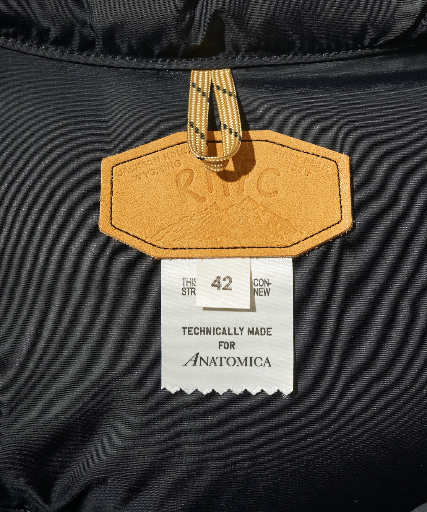 DOWN VEST for ANATOMICA